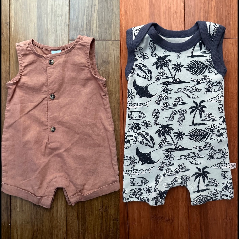 NEWBORN CLOTHES BARELY WORN